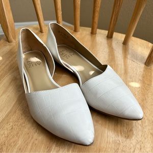 Naturalizer white flats size 6
